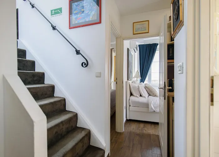 Tiffany's Town House Oda ve Kahvaltı 4*