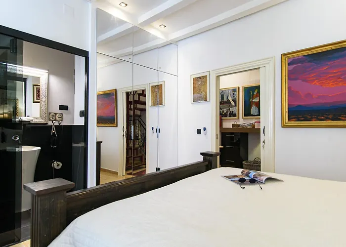 Oda ve Kahvaltı Tiffany's Town House 4*