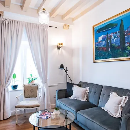 Bed & Breakfast Tiffany's Town House *