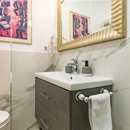 Bed & Breakfast Tiffany's Town House