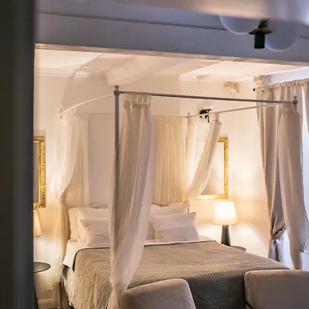 Tiffany's Town House Bed & Breakfast *