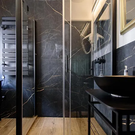 Tiffany's Town House Bed & Breakfast